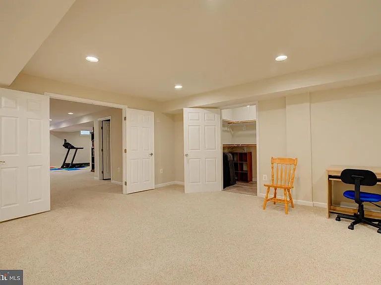 25291 Kilkeen Way — Photo 40