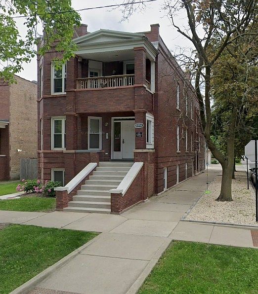 1st image of 4056 N Leamington Ave #G