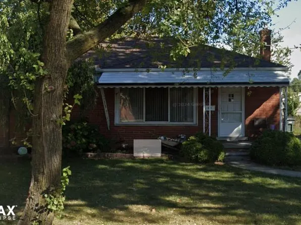 26308 Cubberness St, Saint Clair Shores, MI 48081