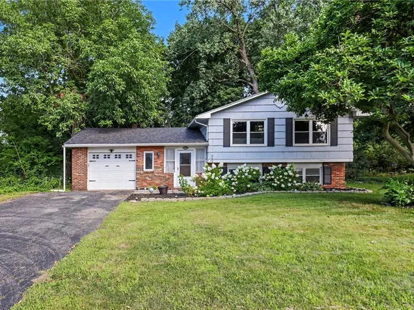 1062 Long Pond Rd, Rochester, NY 14626