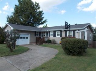 533 Richmond Dr, Madisonville, KY 42431