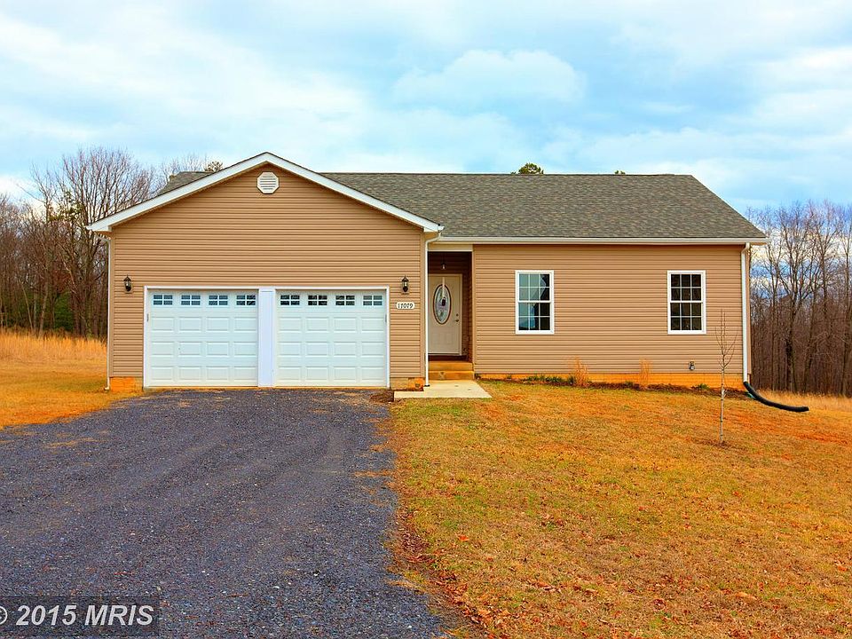 1st image of 17079 Savannah Ln