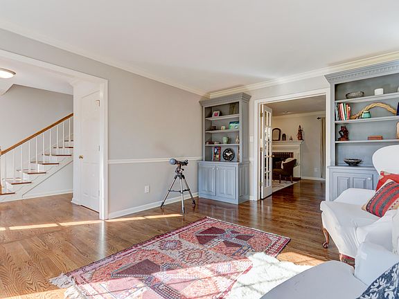 5th image of 2025 Rivergate Dr