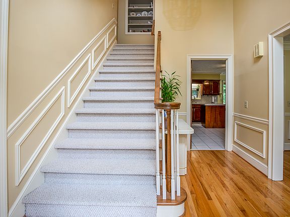 4th image of 779 Bruxton Woods Ct