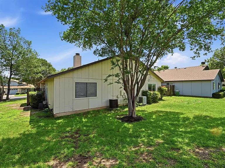 11728 Norwegian Wood Dr — Photo 24