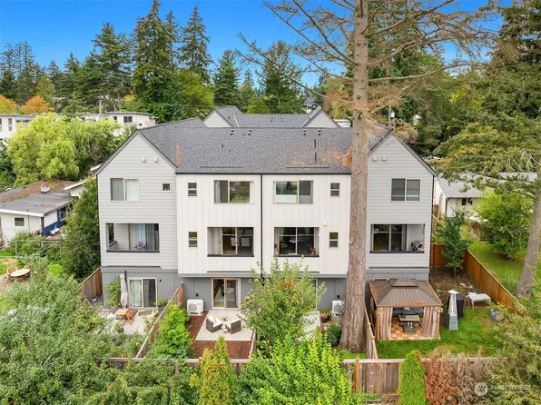 18528 Densmore Avenue N #B, Shoreline, WA 98133