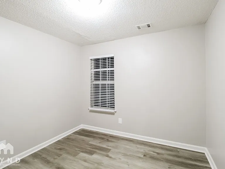 5838 Waggoner Ct — Photo 13