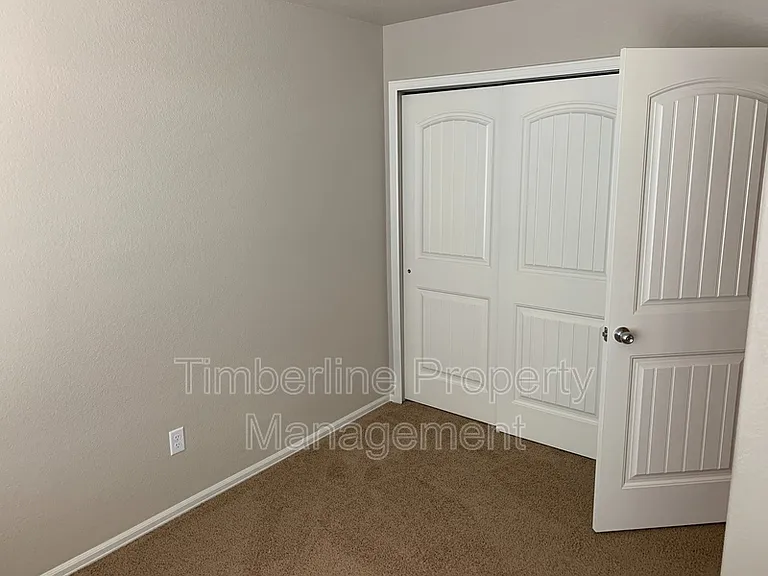 2178 Phillips Aly — Photo 14