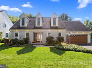 221 Diana Dr, Chalfont, PA 18914