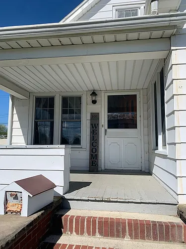 107 Melmore St Photo 1