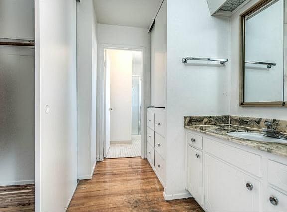 5th image of 1484 Pine Grove Way