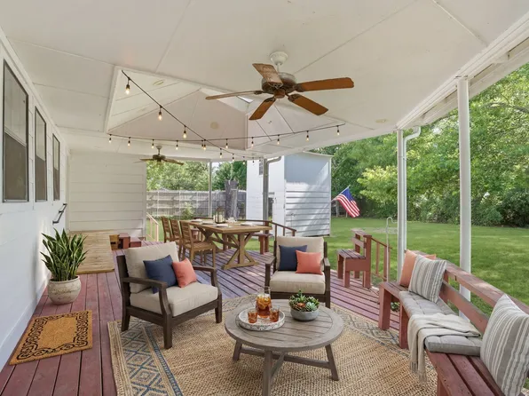 1800 Island Byu, Bonham, TX 75418