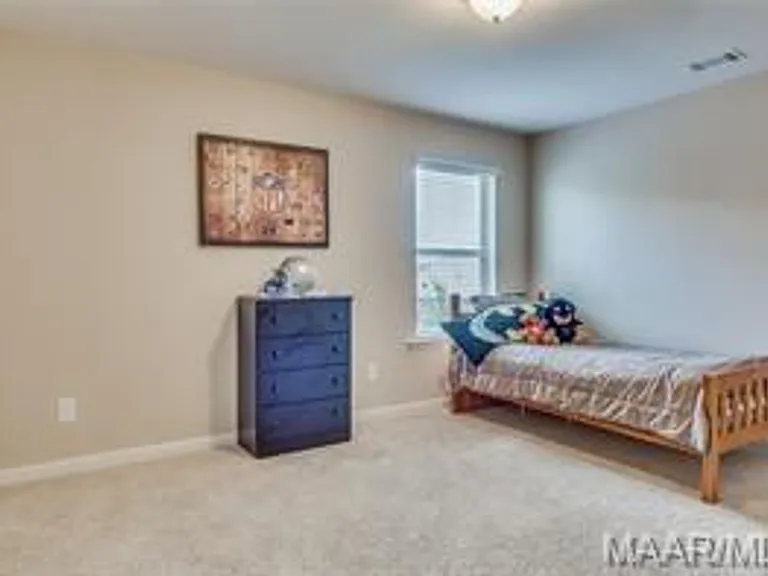 9319 Concord Park Dr — Photo 27