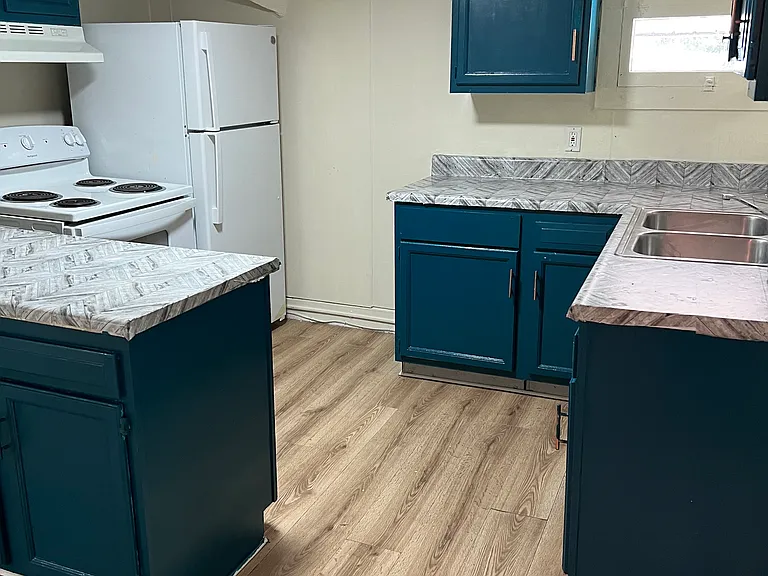 35 N Avenue B #1 — Photo 2