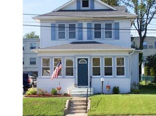 15 Glover Ave, Mount Ephraim, NJ 08059