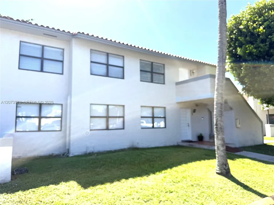 14829 SW 80th St #202-3