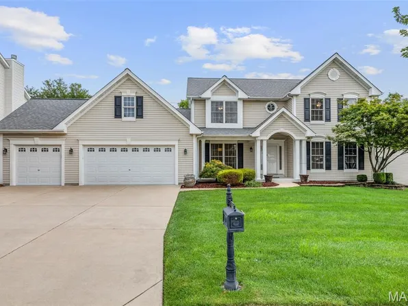 4734 Briarcroft Dr, Saint Charles, MO 63304