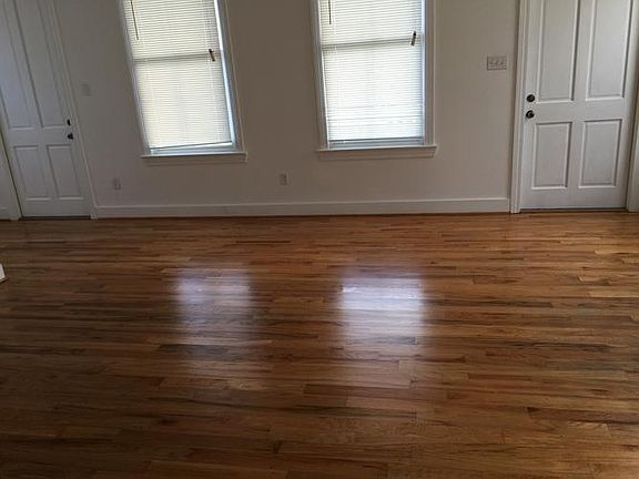 5th image of 2309 Saint Thomas St