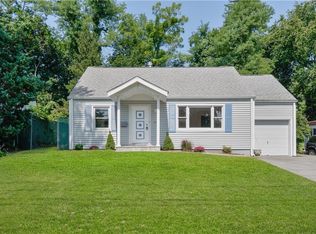 34 Randolph Rd, White Plains, NY 10607