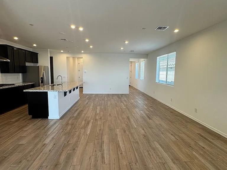 13327 W Eagle Feather Rd — Photo 11