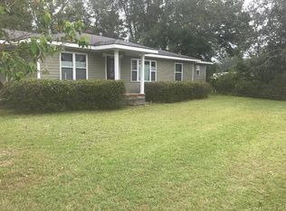 363 S McDonald St, Ludowici, GA 31316