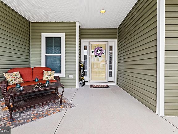 4th image of 22535 Bradbury Way