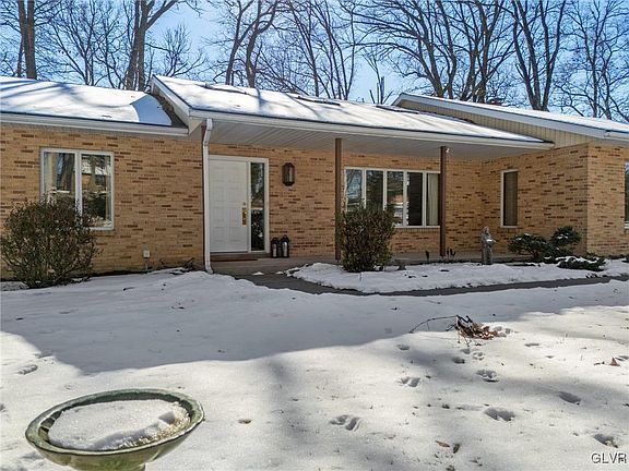 5th image of 5712 Shady Ln E