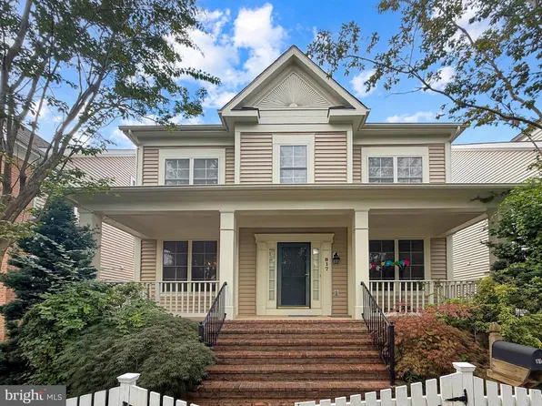 817 Royal Cres, Rockville, MD 20850