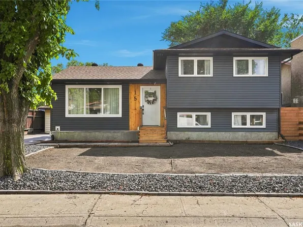 15 Rendek CRESCENT, Regina, SK S4X 1H7