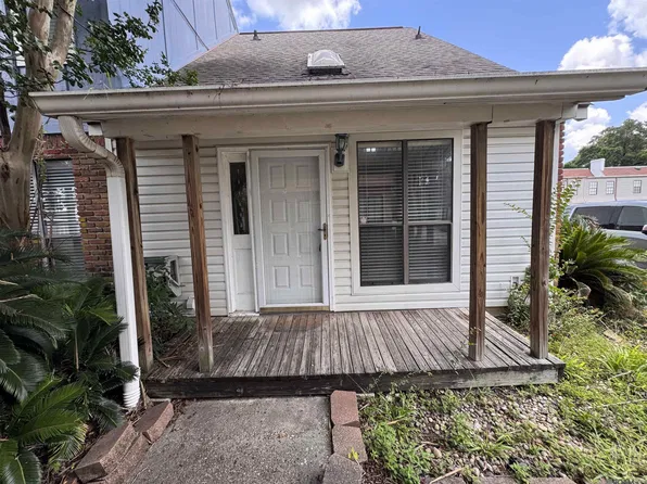 4251 Jefferson Woods Dr, Baton Rouge, LA 70809