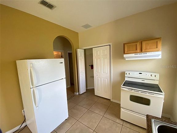 4th image of 2151 Great Falls Way