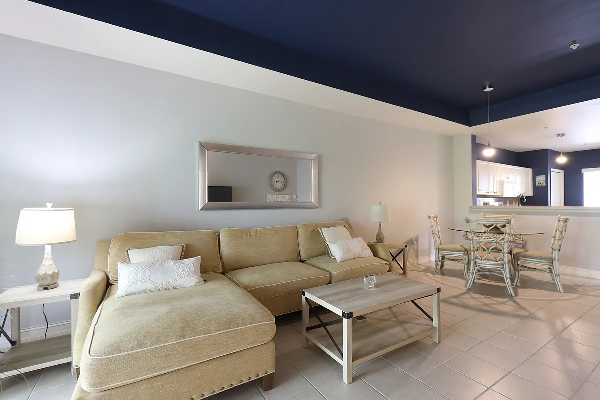 Building Photo - 7815 Regal Heron Cir #301