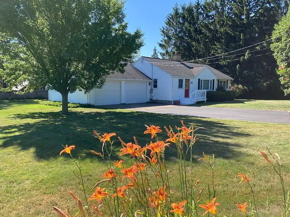 28 Andrus Ave, Perry, NY 14530