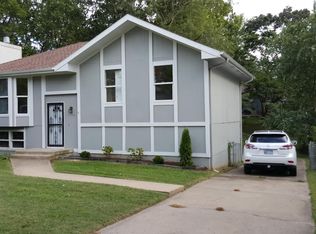 8709 NW 83rd Ter, Kansas City, MO 64152