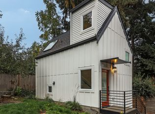 5762 25th Ave NE #B, Seattle, WA 98105