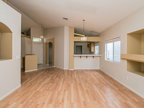 5th image of 8321 Valleybreeze Ave