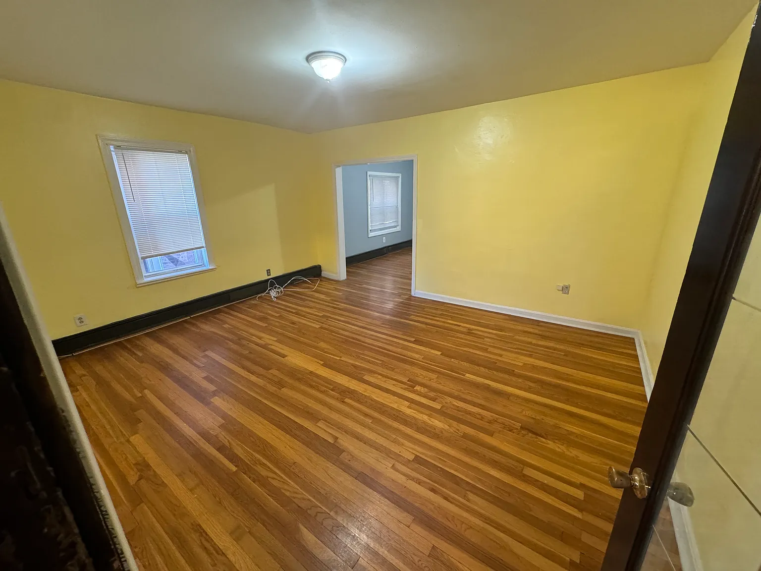 3 bed, 1.5 bath, $3,800 — Photo 3
