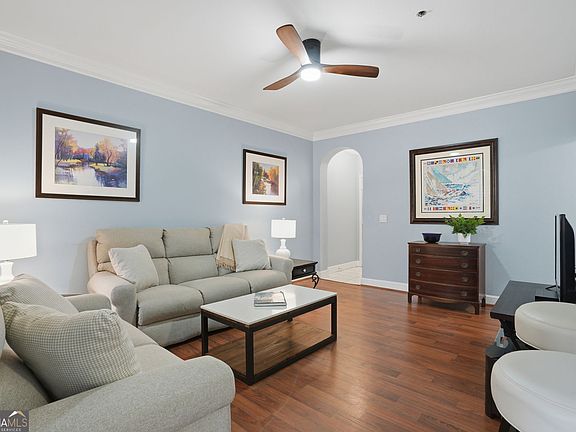 3rd image of 3777 Peachtree Rd NE