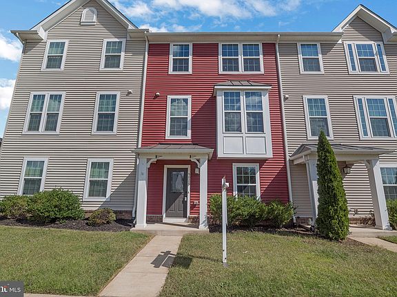 2nd image of 9026 Randolph Cir