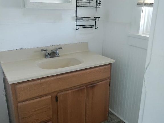 2nd image of 1520 Aberdeen Ave #2
