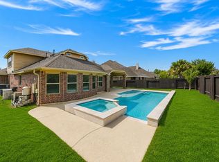 16718 Lake Limestone Ln, Houston, TX 77044