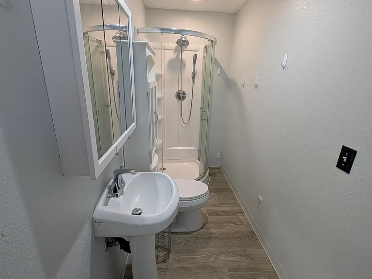 3749 Leif Erikson Dr — Photo 9