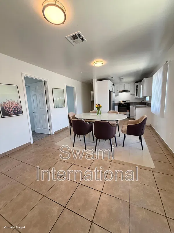 4 bed, 2.0 bath, 1250 sqft, $2,795 — Photo 2
