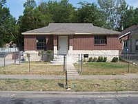 1st image of 2651 Bentley Ave