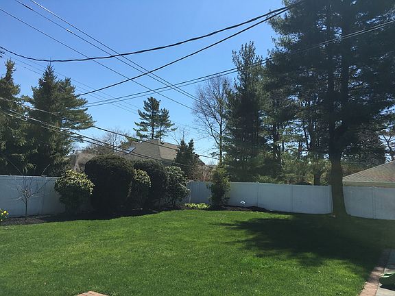 3rd image of 83 Shepherd Ln