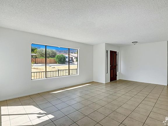 4th image of 77850 Calle Nogales