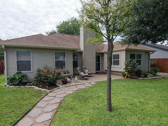 5th image of 2612 N Walker Dr