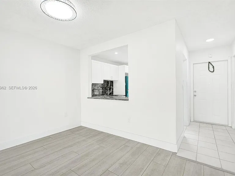 505 NW 177th St #112 — Photo 24