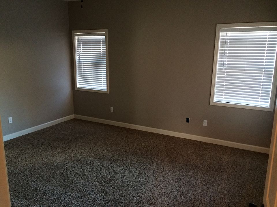 1st image of 138 Ivywood Cove