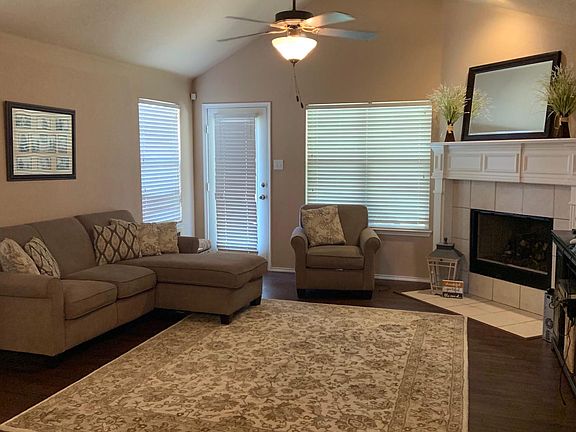 3rd image of 4833 Grinstein Dr